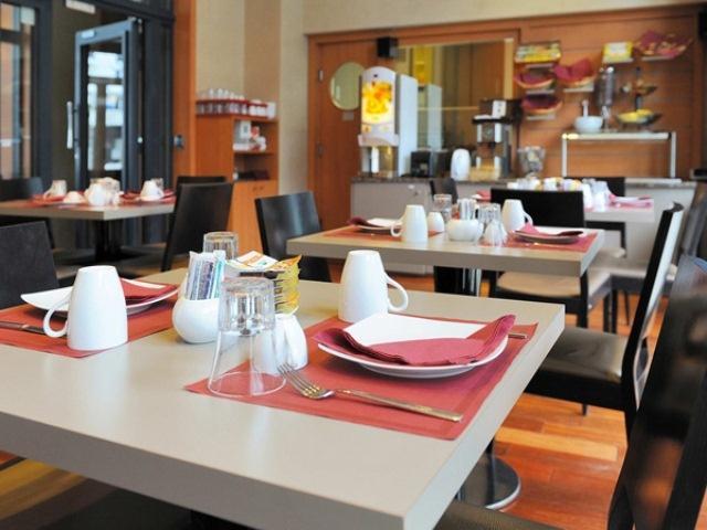 Residhome Colombes Monceau 3* Bois-Colombes