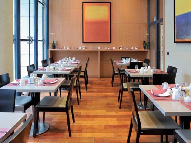 Residhome Colombes Monceau Aparthotel 3*